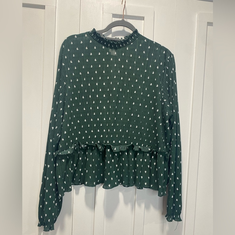 Long sleeve top, heart pattern
